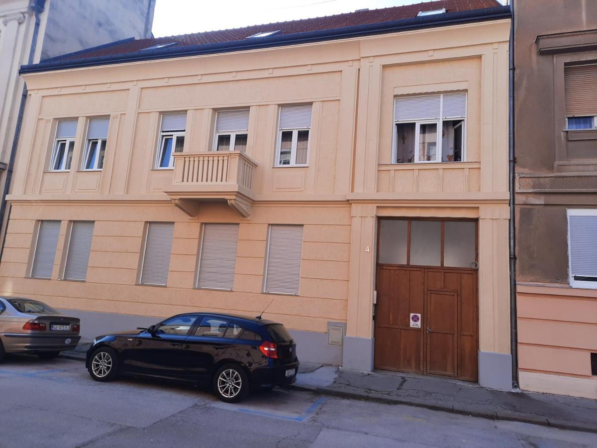 Albert Home Karlovac Eksteriør billede