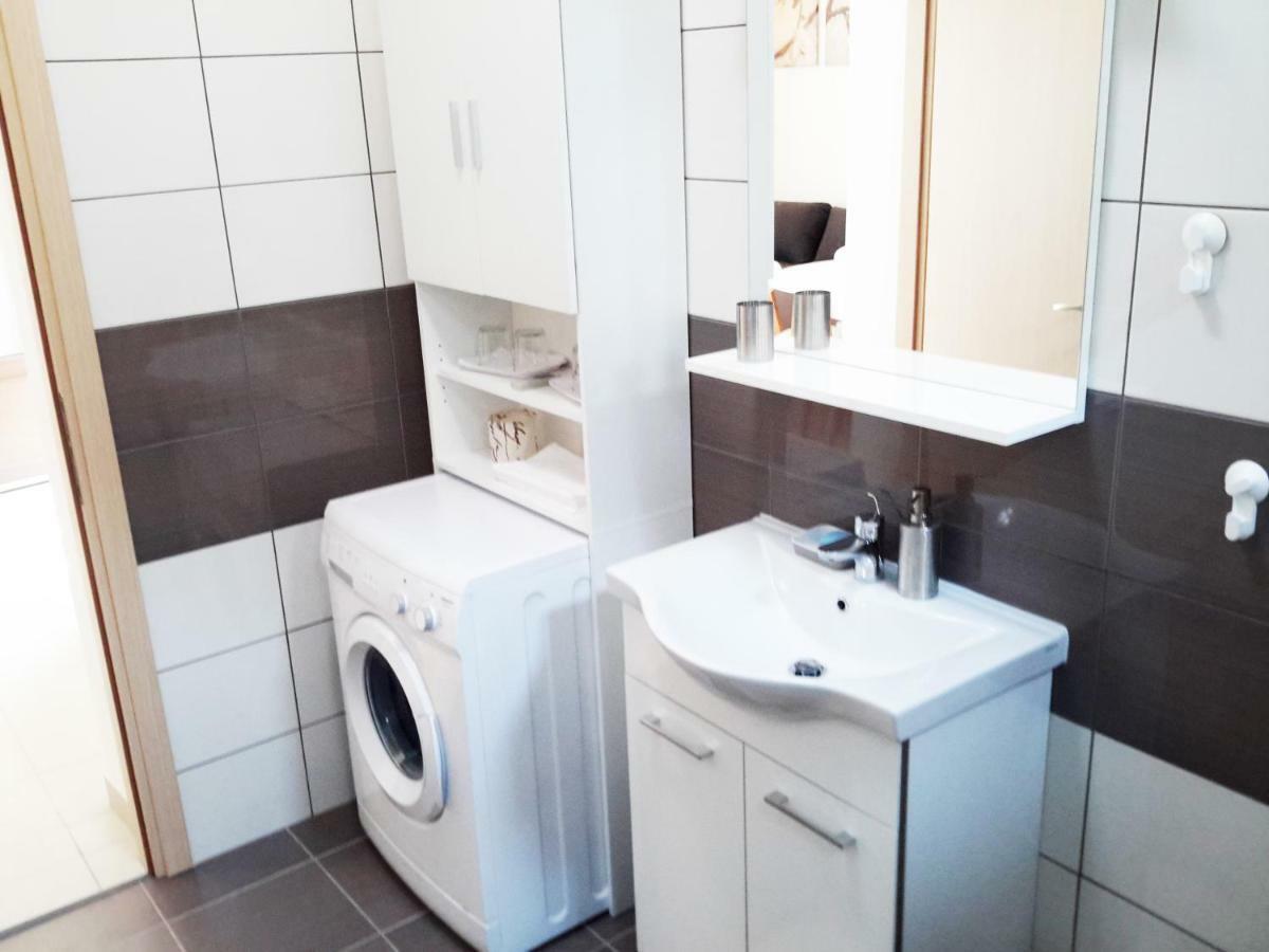 Albert Home Karlovac Eksteriør billede