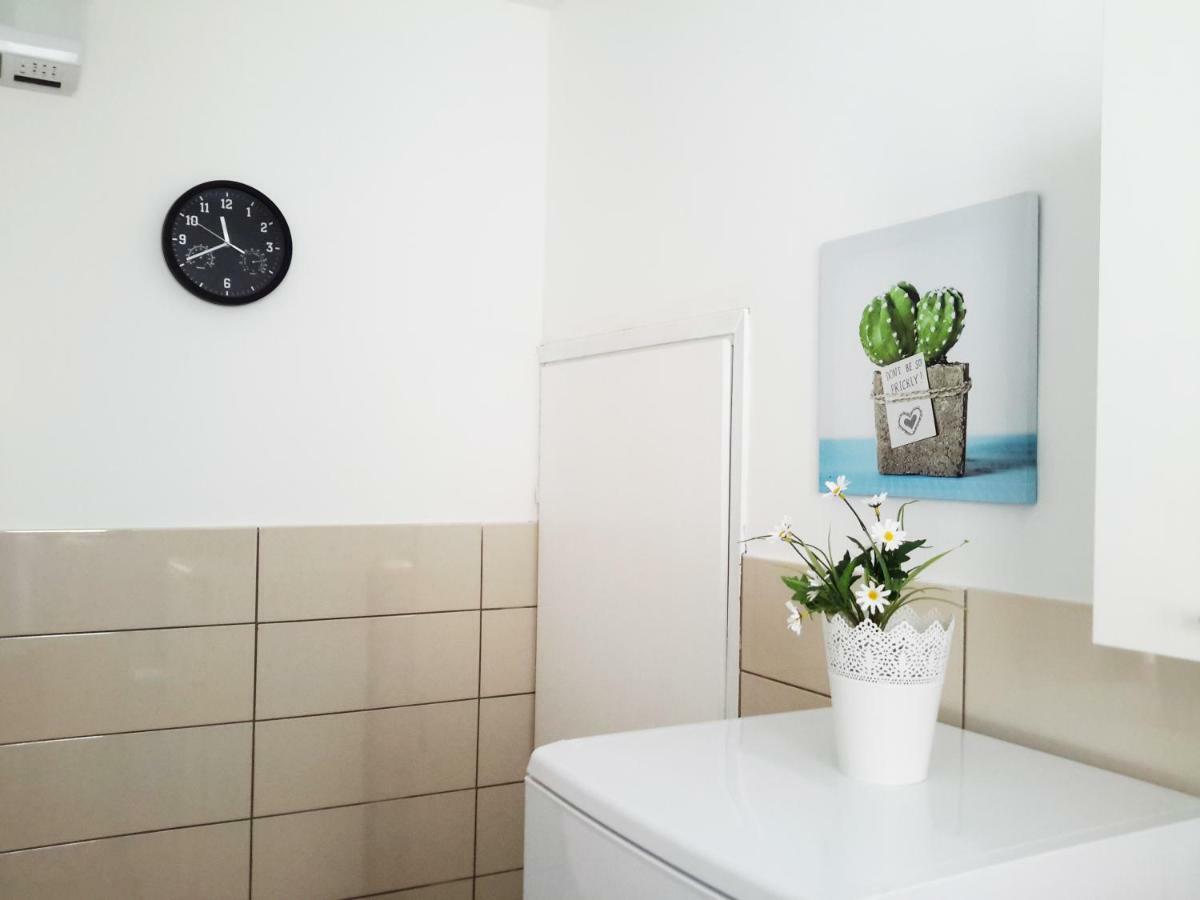 Albert Home Karlovac Eksteriør billede