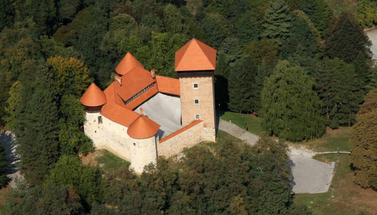 Albert Home Karlovac Eksteriør billede